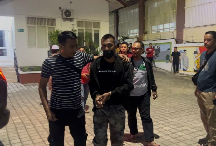 Tim Tabur Kejati Aceh Tangkap DPO Penipuan di Samalanga