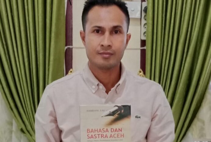 Guru SMAN 1 Lhokseumawe Terbitkan Buku Bahasa dan Sastra Aceh