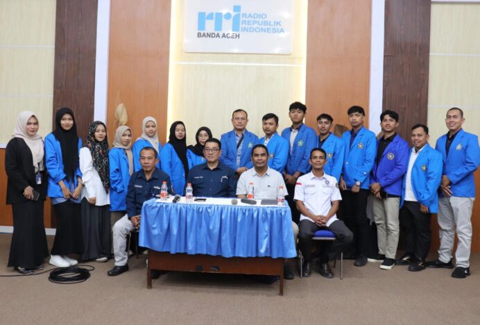 13 Mahasiswa Prodi Ilmu Komunikasi UNIDA Praktik Magang di LPP RRI Banda Aceh