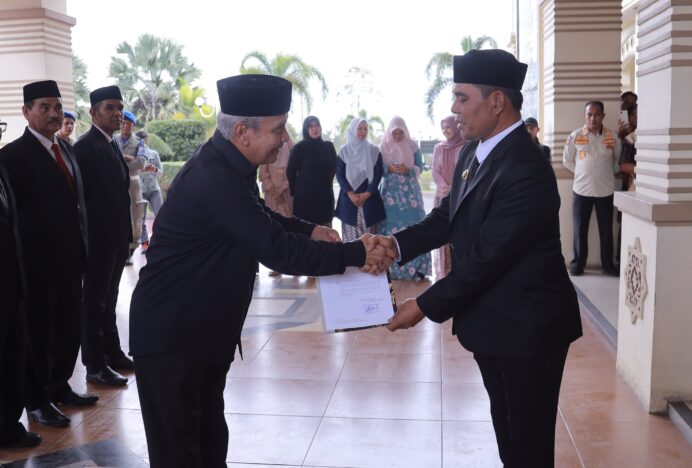 Syech Muharram Tunjuk Yusmadi sebagai Plt Dirut PDAM Tirta Mountala