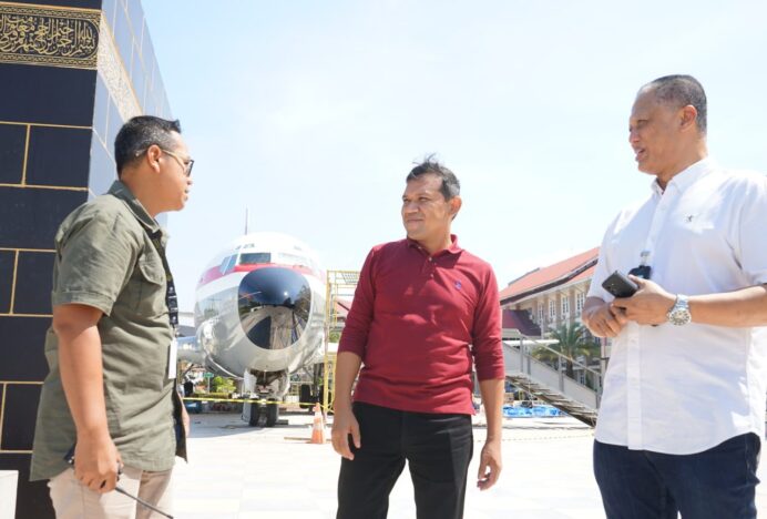 Wagub Aceh Tinjau Pembangunan Pesawat Boeing 737 untuk Wahana Manasik Pertama di Indonesia