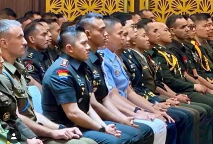 TNI AD Jelaskan Alasan Seskab Teddy Indra Wijaya Ikut Pendidikan Seskoad