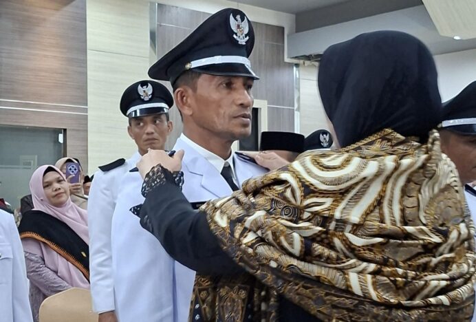 Wali Kota Banda Aceh Lantik 33 Keuchik Periode 2026–2032