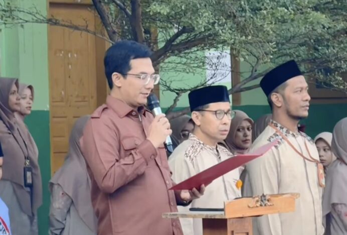 Jadi Pembina Upacara di SDIT Islah, Ketua DPRK Banda Aceh Pesankan Disiplin dan Berani Bermimpi Besar