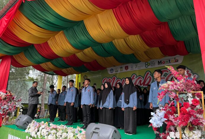 Estafet Kepemimpinan Berlanjut, MAN 3 Aceh Besar Kukuhkan Pengurus OSIM dan MPK Periode 2025/2026