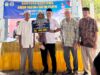 Perkenalan Mahasiswa KKN, Keuchik Gue Gajah Serahkan Bantuan untuk Anak Yatim