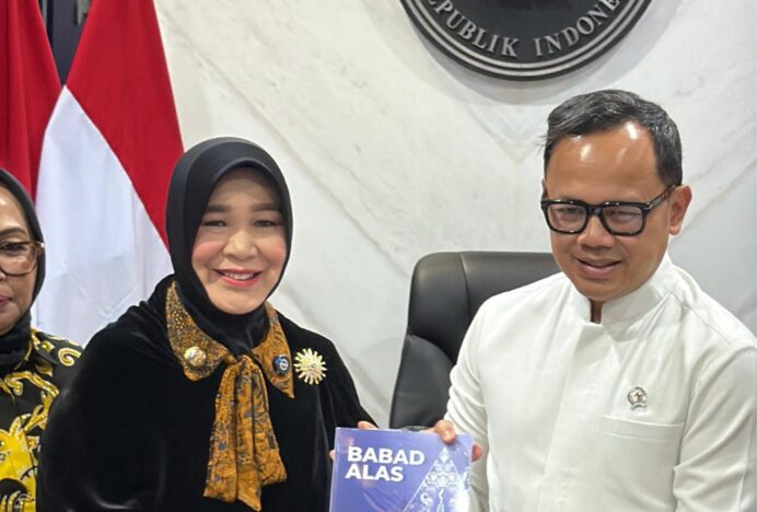 Wali Kota Banda Aceh Hadiri Audiensi JKPI dengan Wamendagri