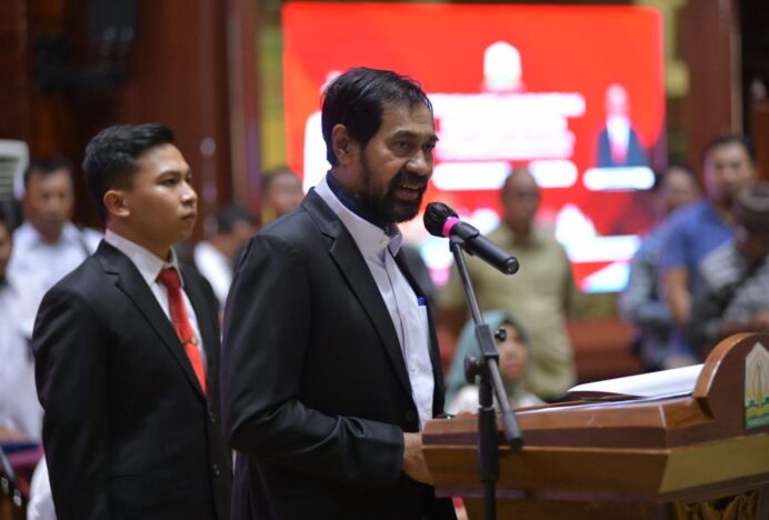 Usai Shalat tarawih, Gubernur Aceh Lantik Sejumlah Pejabat Eselon II