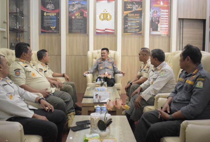 Satpol PP dan WH Aceh Silaturahmi dengan Kapolresta Banda Aceh