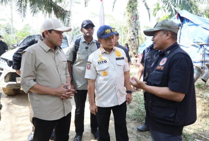 Mendagri dan Wagub Aceh Tinjau Langkahan Aceh Utara, Hingga Serahkan Bantuan