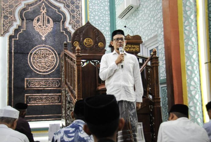 Wakil Ketua DPRK Banda Aceh Sampaikan Tausyiah tentang Makna Puasa di Masjid Al Ikhlas Gampong Ilie