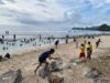Jelang Ramadhan, Wisata Pantai Lhoknga Diserbu Pengunjung