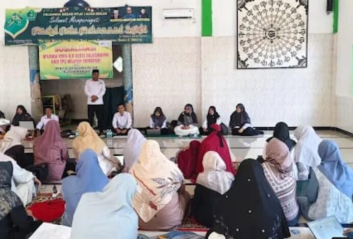 Perkuat Tata Kelola Digital, Penyuluh Agama Indrapuri Bimbing TPQ Gunakan EMIS 4.0