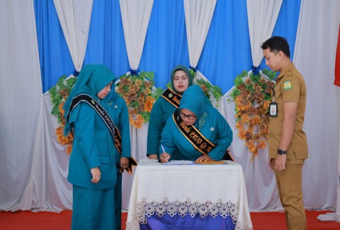 Resmi Dilantik, Tiga Ketua TP–PKK dan Bunda PAUD Lhoknga Diingatkan Amanah dan Tanggung Jawab Sosial