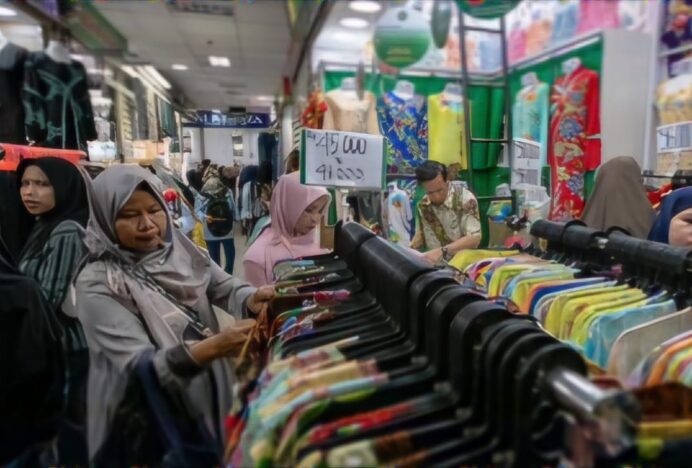 Riset: UMKM Lebih Pilih Utang Pinjol Dibanding ke Bank