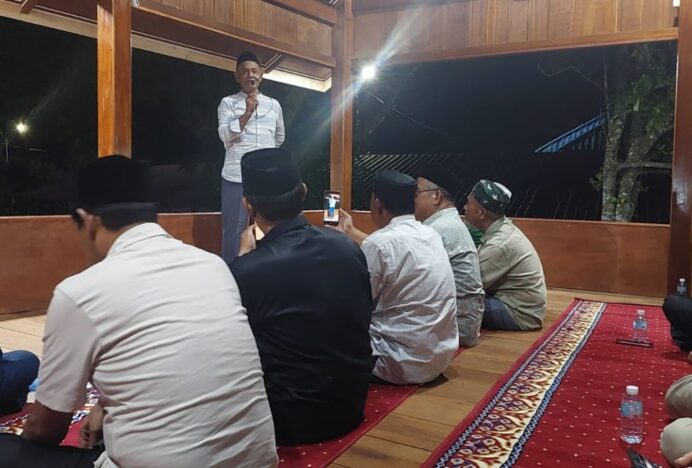 Drs Marzuki Yahya Tausiah Singkat di Balee Beut Rumah Dinas Sekda Aceh Besar