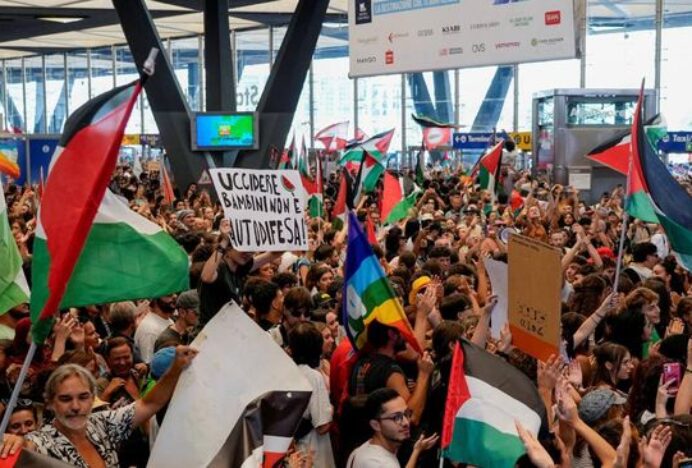 Perang Makin Gila, Ledakan Serang Jantung Iran di Pawai Bela Palestina