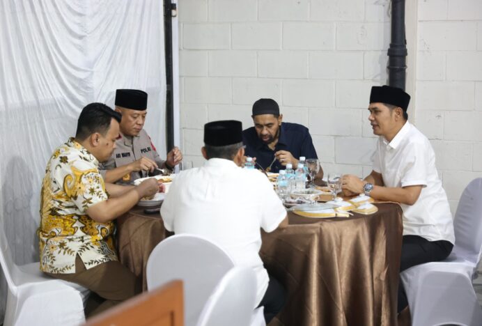 Buka Puasa di Rumdis Sekda Aceh Berlangsung Hangat, Gubernur Mualem dan Wakapolda Turut Hadir