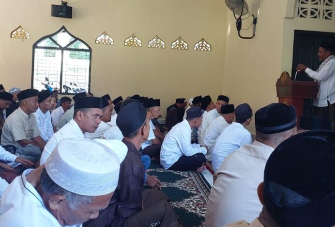 Khutbah Idul Fitri di Suneubok, Tgk Munawar Ajak Jamaah Jaga Ibadah Pasca Ramadhan