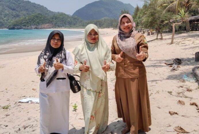 Dinkes Pantau Lokasi Wisata Pantai di Aceh Besar