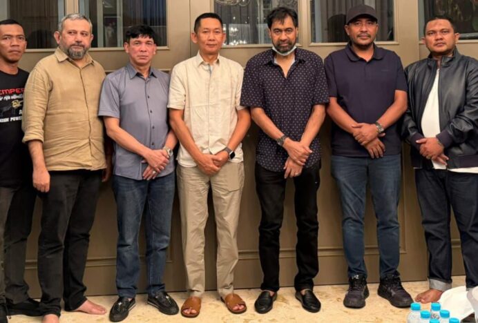 Gubernur Mualem Kunjungi Korban Pengeroyokan Warga Aceh di Polda Metro Jaya