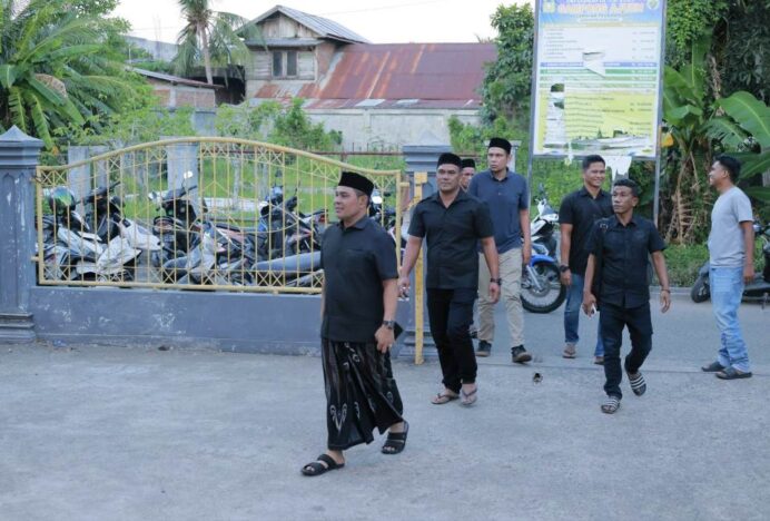 Buka Puasa Bersama di Meunasah Ajun Ayahanda, Syech Muharram Harap Masyarakat Dukung Visi Perubahan Aceh Besar
