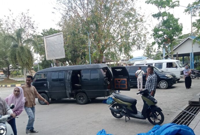 Mudik Idul Fitri : Kedatangan dan Keberangkatan di Terminal Langsa Imbang