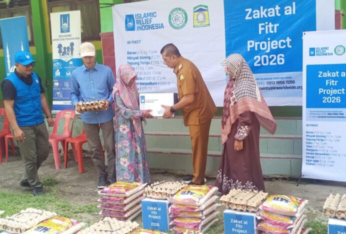 Pemkab Aceh Besar Bersama Islamic Relief Salurkan 250 Paket Makanan Ramadan untuk 47 Gampong di Seulimeum