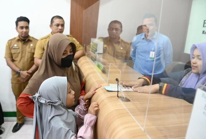Jelang Idulfitri, Pemkab Aceh Besar Salurkan Uang Jajan untuk Anak Yatim