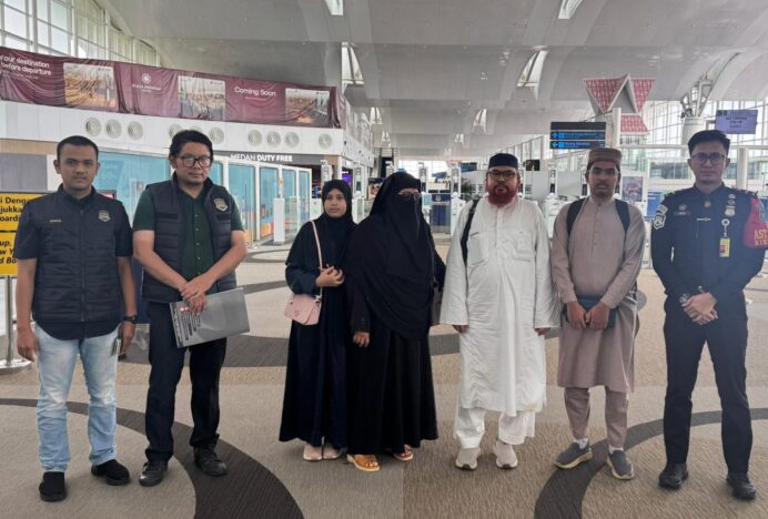 Imigrasi Banda Aceh Deportasi Satu Keluarga WNA Asal Pakistan