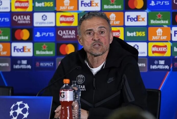 PSG Unggul Besar, Luis Enrique Tetap Waspada: “Stamford Bridge Bukan Tempat untuk Lengah”