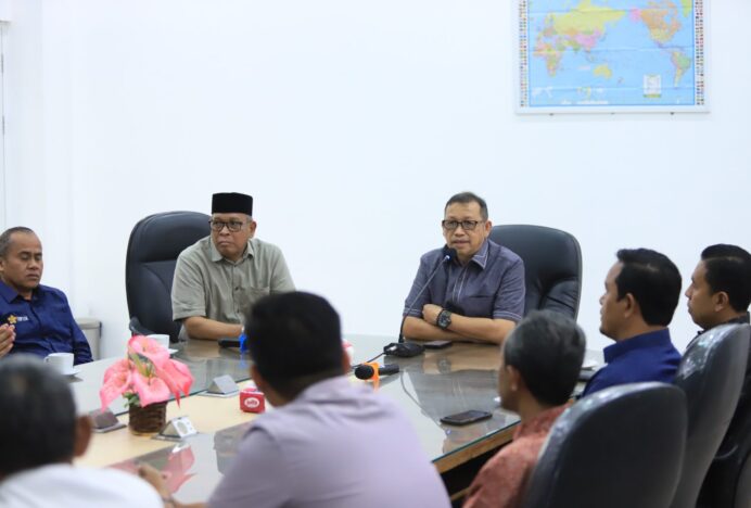 Rektor USK Kunjungi FISIP, Tekankan Kesejahteraan dan Kinerja Berbasis IKU