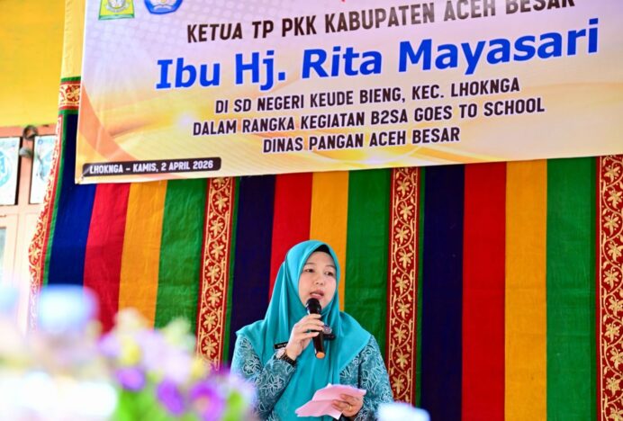 Kunjungi SDN Keude Bieng, Ketua TP-PKK Aceh Besar Tekankan Pentingnya Gizi Seimbang Sejak Dini