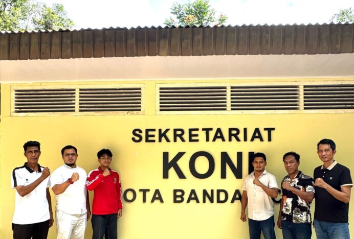 Wakil Ketua KONI Kota Banda Aceh Lepas Keberangkatan Atlet PORSEROSI