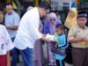 Bupati Aceh Tengah Beri Motivasi dan Hadiah untuk Siswa Tiga SD di Pegasing