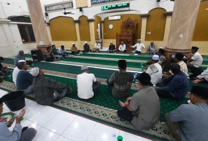 Tgk Mukam Zahri Terpilih sebagai Imum Syiek Masjid Asy-Syuhada Lampanah