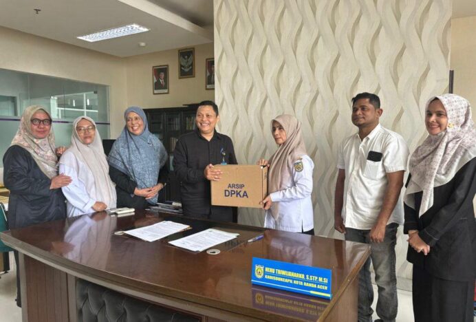 Dispersip Kota Banda Aceh Terima Arsip Statis dari Disdukcapil