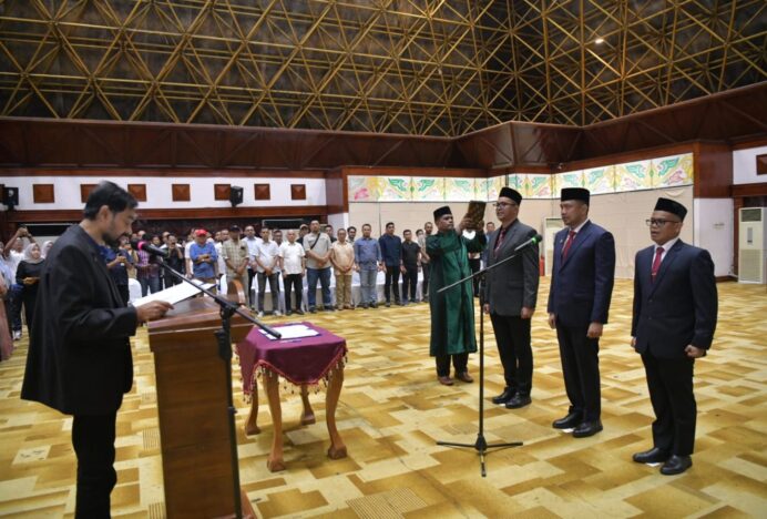 Gubernur Mualem Lantik Tiga Kepala SKPA