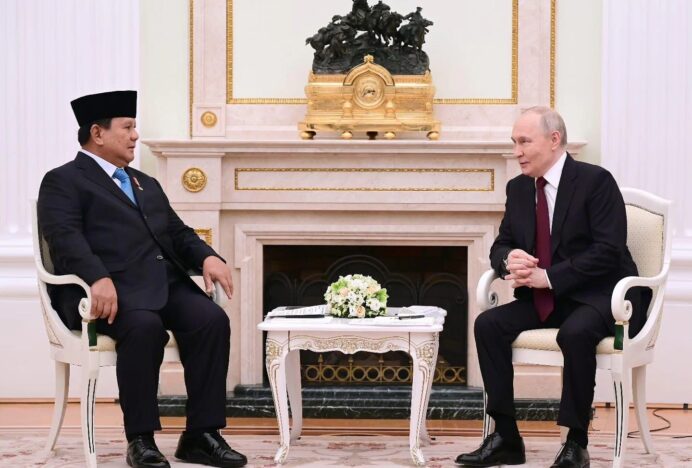 Prabowo–Putin Bertemu di Kremlin, Bahas Penguatan Kerja Sama Strategis