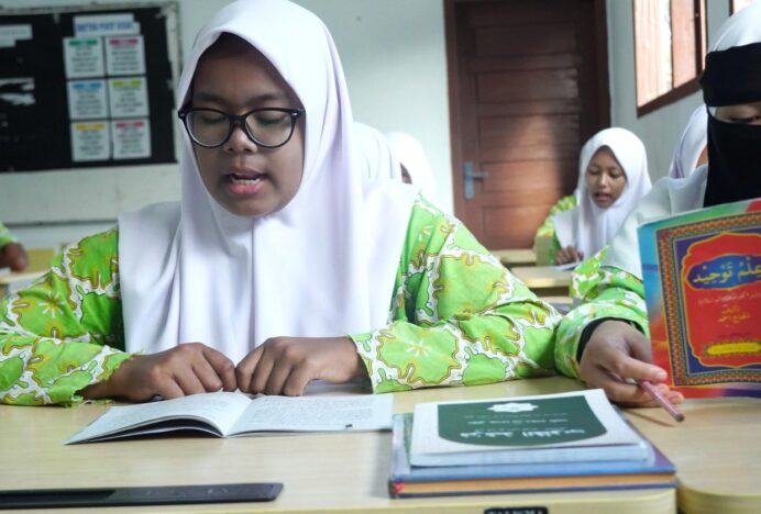 Beut Kitab Bak Sikula di SMPN 1 Darul Imarah Kian Optimal