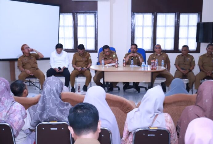 Optimalkan Pelayanan RSUD Indrapuri, Wabup Syukri Ajak Nakes Tingkatkan Komunikasi dan Koordinasi