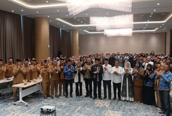 Said Muniruddin Presidium MW Kahmi Aceh Sampaikan Motivasi kepada 179 Guru kota Banda Aceh