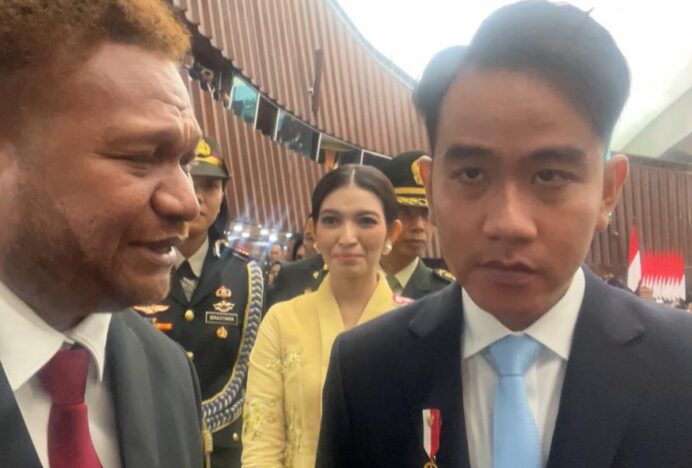 Seruan Bantuan Untuk Rakyat, Senator PFM Minta Wapres Berikan Bantuan Pembangunan 100 Unit Rumah di Raja Ampat