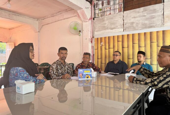 Penyuluh KB Peukan Bada Sosialisasikan GATI, Dorong Peran Aktif Ayah dalam Keluarga