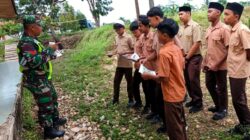 Babinsa Koramil 24/Lembah Seulawah Ajak Siswa SMK PP Saree Daftar TNI AD Gelombang II 2026