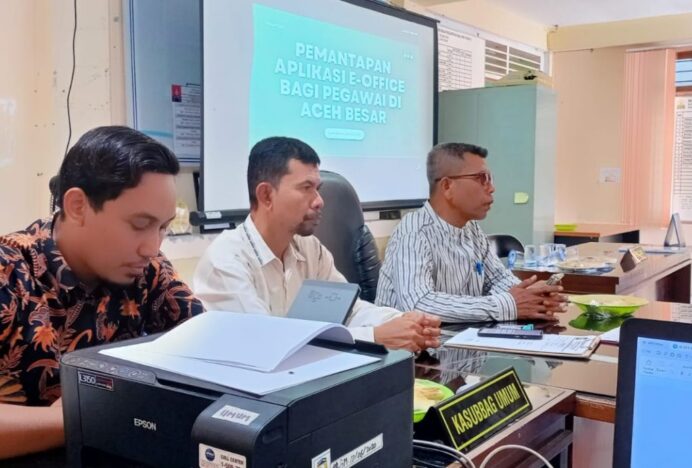 Kantor Camat Peukan Bada Gelar Pelatihan Pemanfaatan E-Office, Tingkatkan Efisiensi Layanan Publik
