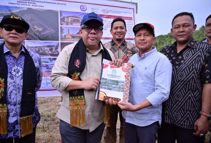 Wamen PKP, Fahri Hamzah Kunjungi Aceh Jaya, Kampung Nelayan Mata Ie Jadi Prioritas Pembangunan