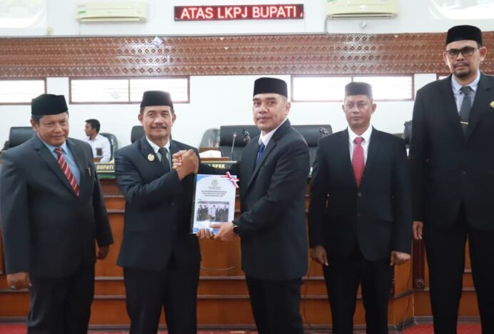 Wabup Aceh Besar Sampaikan Tanggapan atas Rekomendasi DPRK terhadap LKPJ 2025