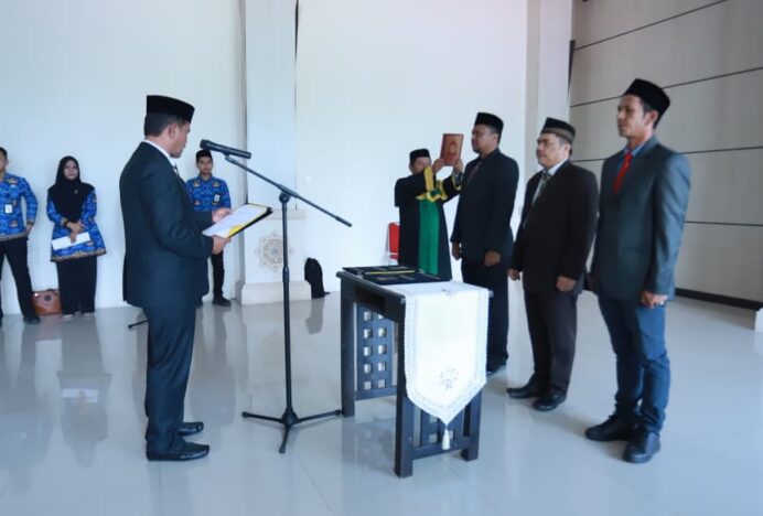 Wabup Syukri Lantik Tiga Administrator Aceh Besar
