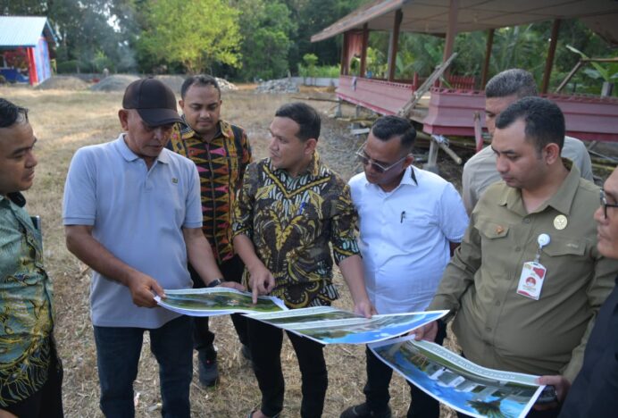 Wagub Aceh Tinjau Jalan IJD PUPR di Kembang Tanjong